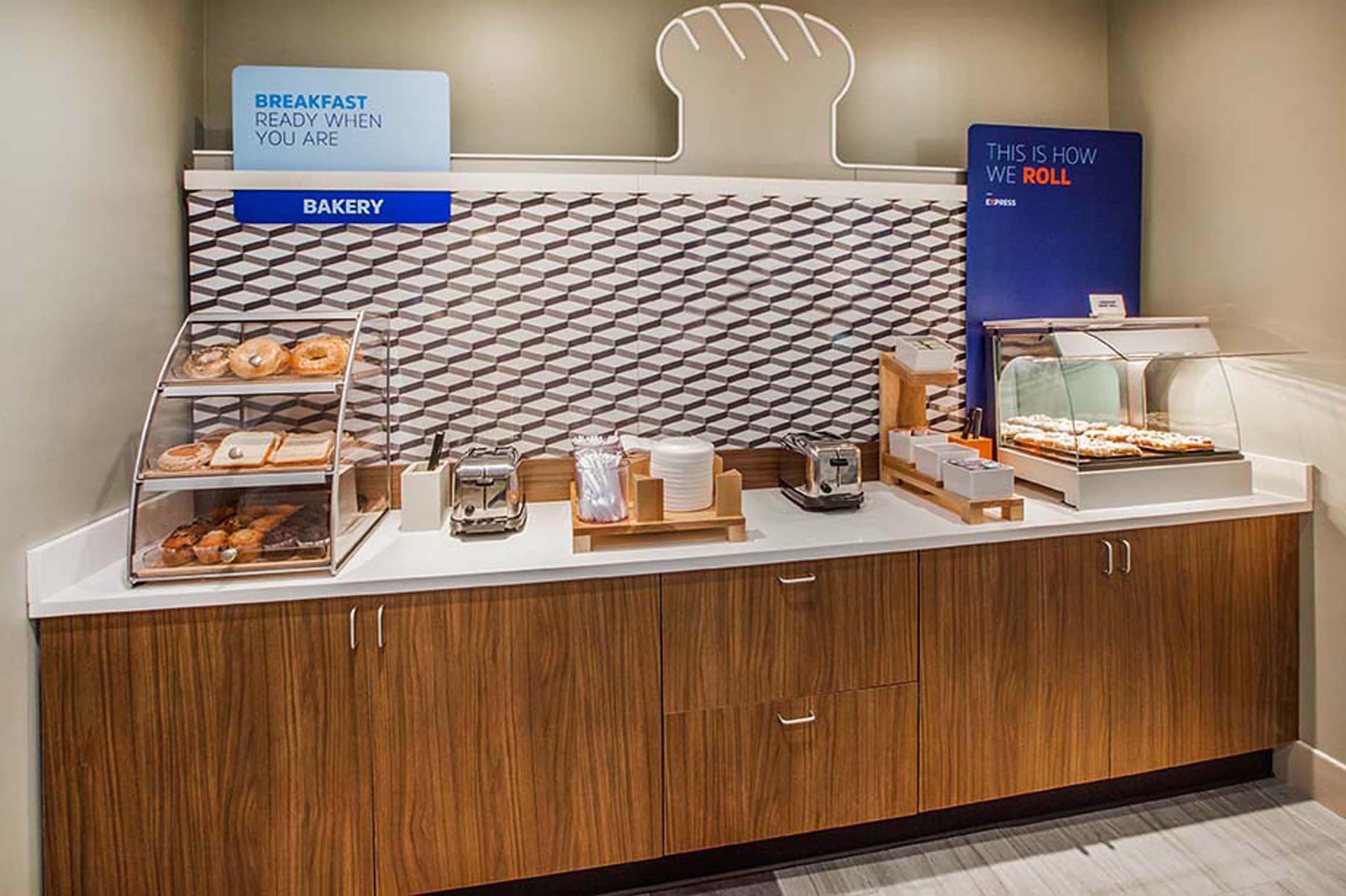 Holiday Inn Express & Suites - St Peters By Ihg Saint Peters Εξωτερικό φωτογραφία